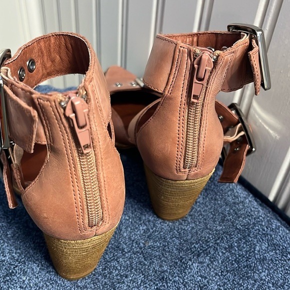 Free People x Jeffrey Campbell Hendrix Heels Size 5 NWT - Picture 7 of 12